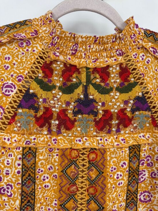 Women’s Anthropologie Maeve Embroidered Boho Top •Size 6 yellow festival - Picture 3 of 16